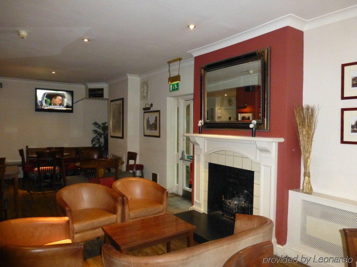 Waterloo Hotel Crowthorne Exterior foto