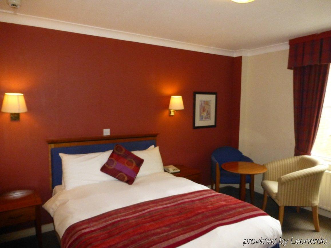 Waterloo Hotel Crowthorne Exterior foto