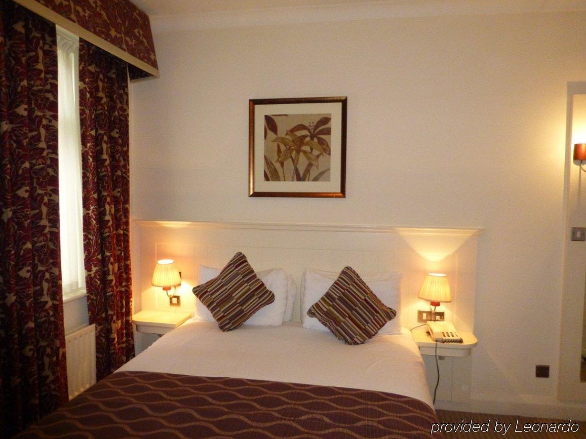 Waterloo Hotel Crowthorne Exterior foto