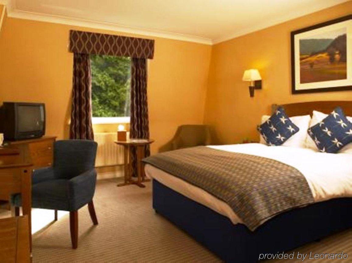 Waterloo Hotel Crowthorne Exterior foto