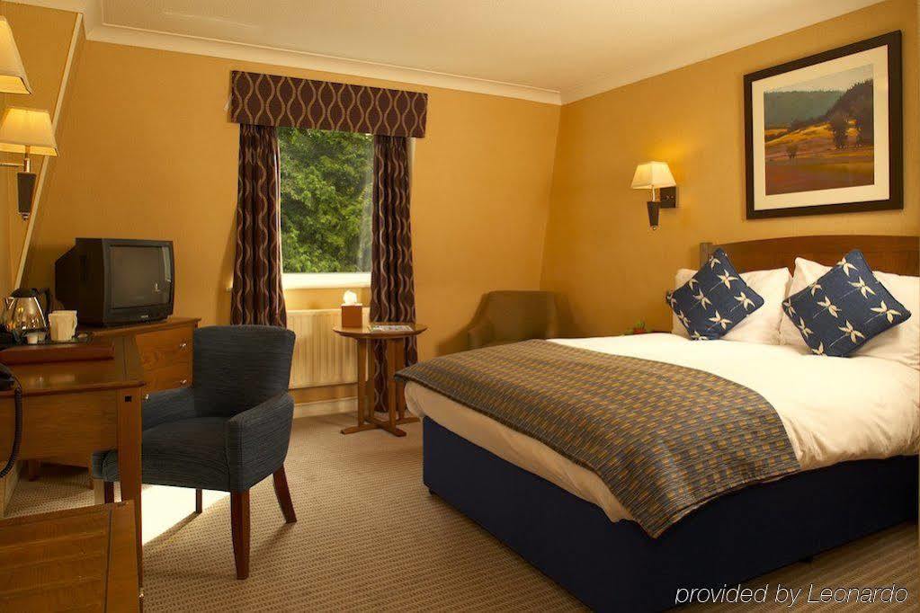 Waterloo Hotel Crowthorne Habitación foto