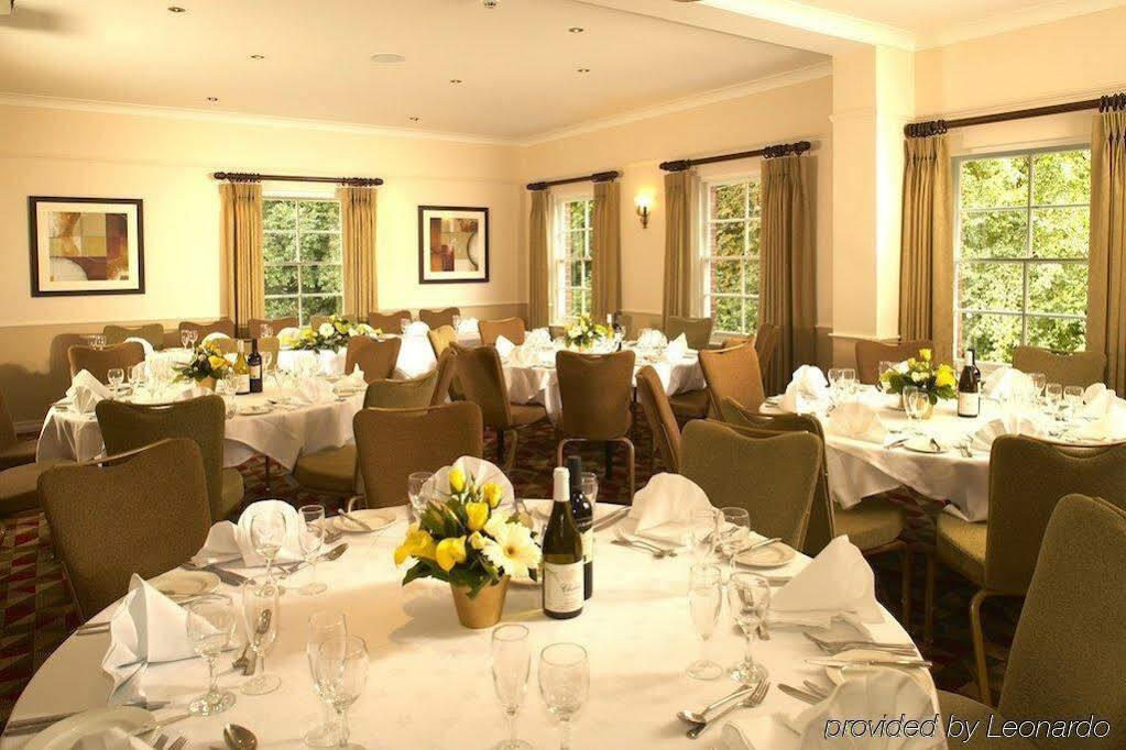 Waterloo Hotel Crowthorne Restaurante foto